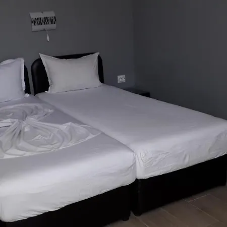 Guest Tivona 3*