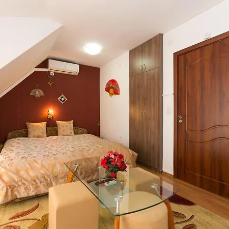Guest Tivona Penzion 3*